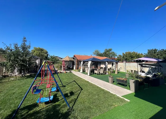 Къща за гости House Varna-3 3*