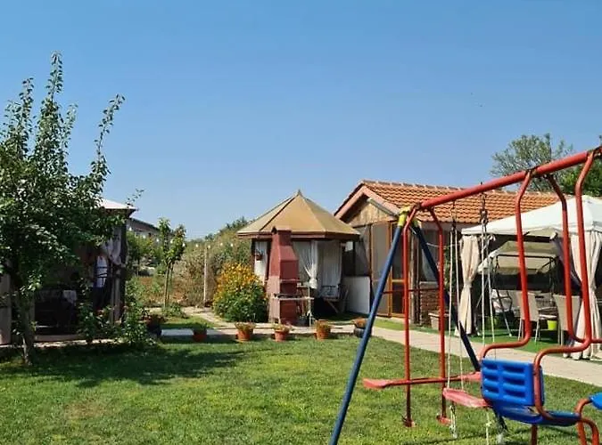 House Varna-3 Къща за гости Крапец